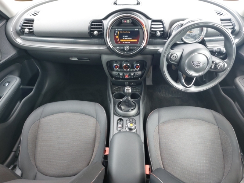 Mini Clubman 1.5 Cooper Classic 6Dr ST70EUM Red #3