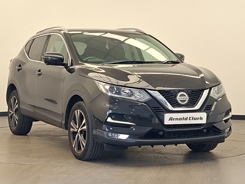 Nissan Qashqai 1.3 Dig-t N-connecta Black