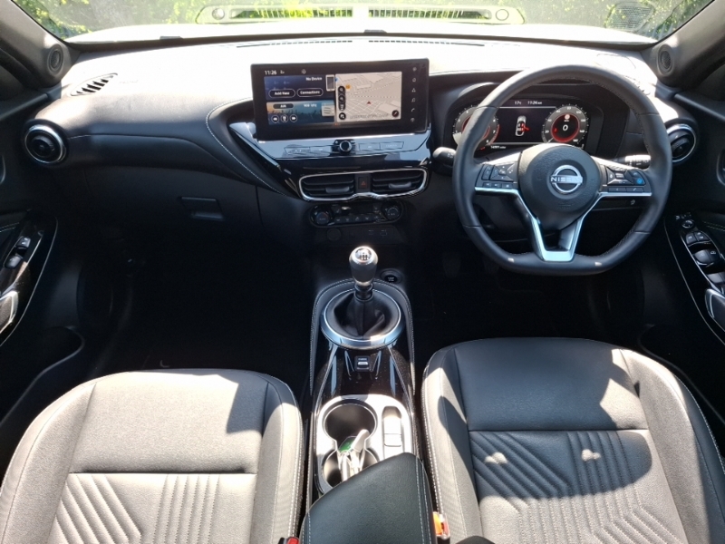 Nissan Juke 1.0 Dig-t Tekna SM25OVK White #3