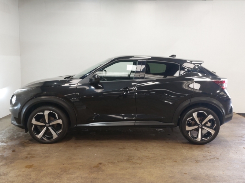 Nissan Juke 1.0 Dig-t 114 Tekna EJ21XRD Black #4