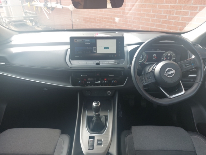 Nissan Qashqai 1.3 Dig-t Mh N-connecta Glass Roof NK25XYM Green #3
