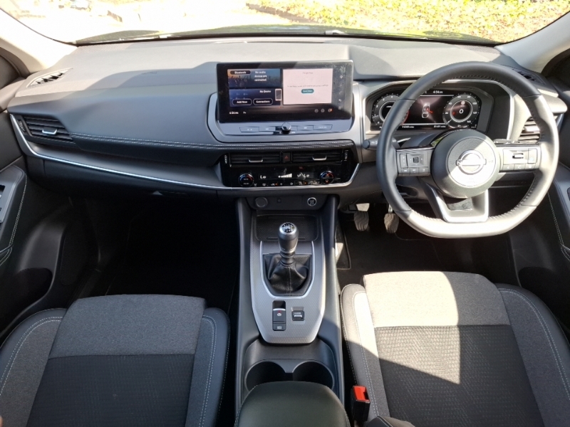 Nissan Qashqai 1.3 Dig-t Mh N-connecta Glass Roof SM25XUB Black #3