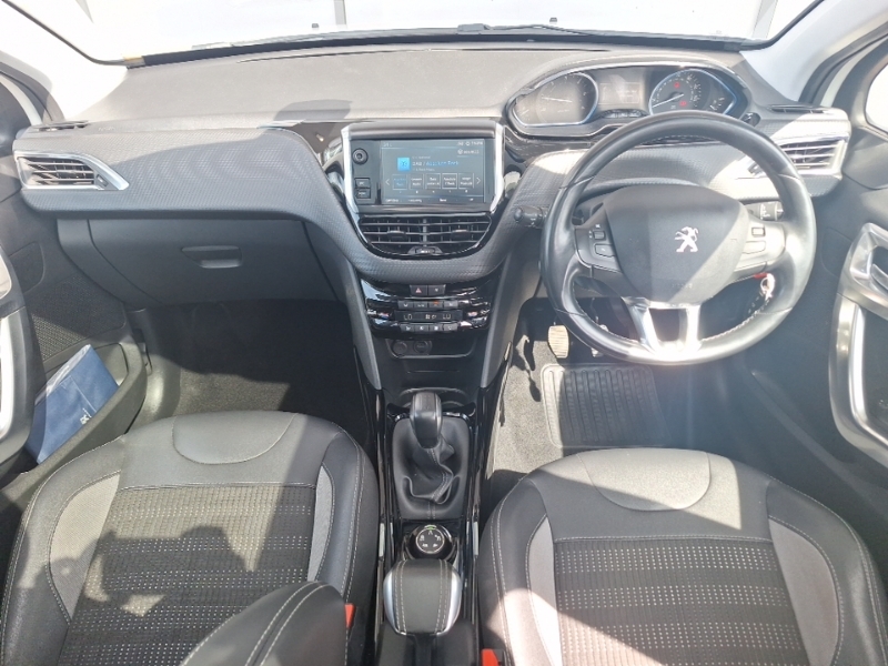 Peugeot 2008 1.5 Bluehdi 100 Allure Premium 5 Speed SH69LNM White #3