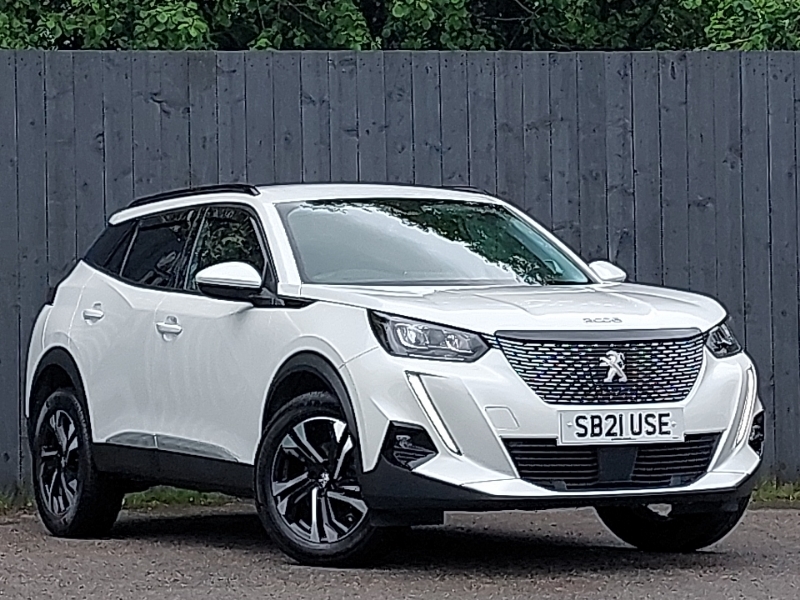 Peugeot 2008 1.2 Puretech Allure Premium White