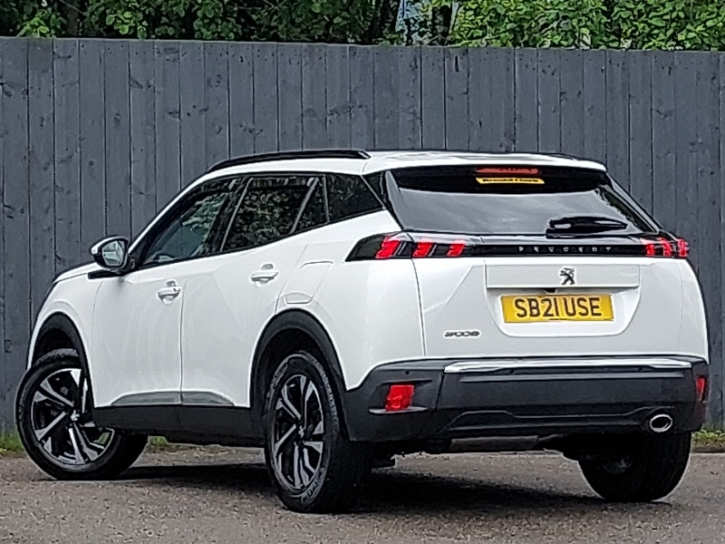 Peugeot 2008 1.2 Puretech Allure Premium SB21USE White #2