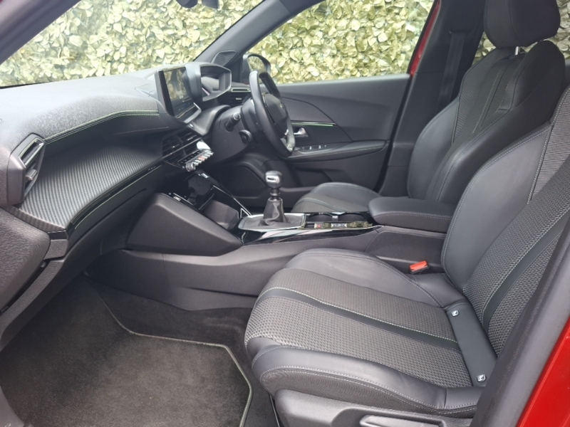 Peugeot 2008 1.5 Bluehdi 110 Gt MK71XWZ Red #5