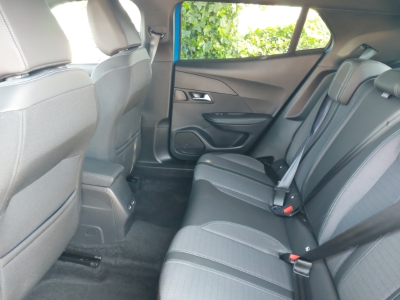 Peugeot 2008 1.2 Puretech Allure Premium FN23WWZ Blue #6