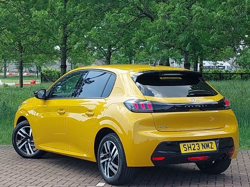 Peugeot 208 1.2 Puretech 100 Allure Premium SH23NMZ Yellow #2