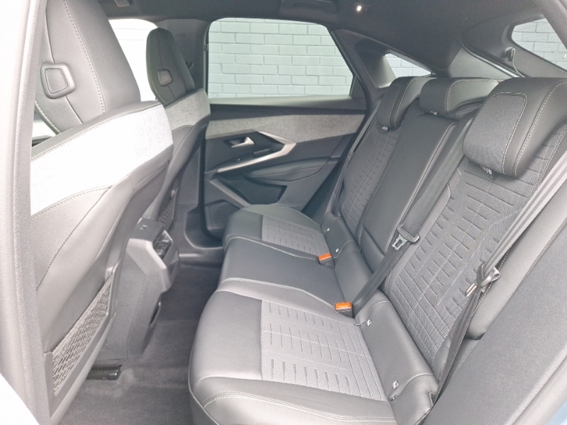 Peugeot 3008 1.2 Hybrid 145 Gt E-dsc6 SA75PTZ Blue #6