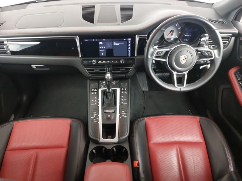 Porsche Macan S Pdk SO69JVL Black #4