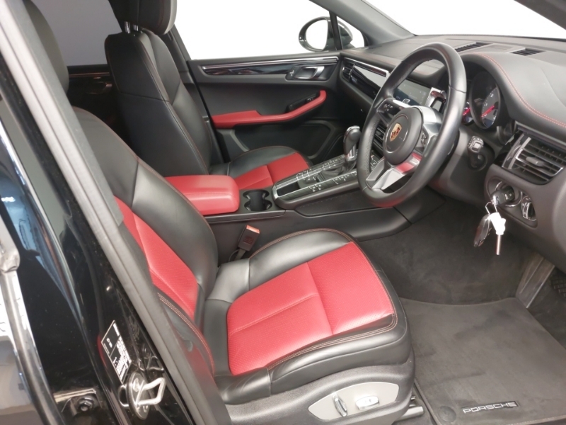 Porsche Macan S Pdk SO69JVL Black #6