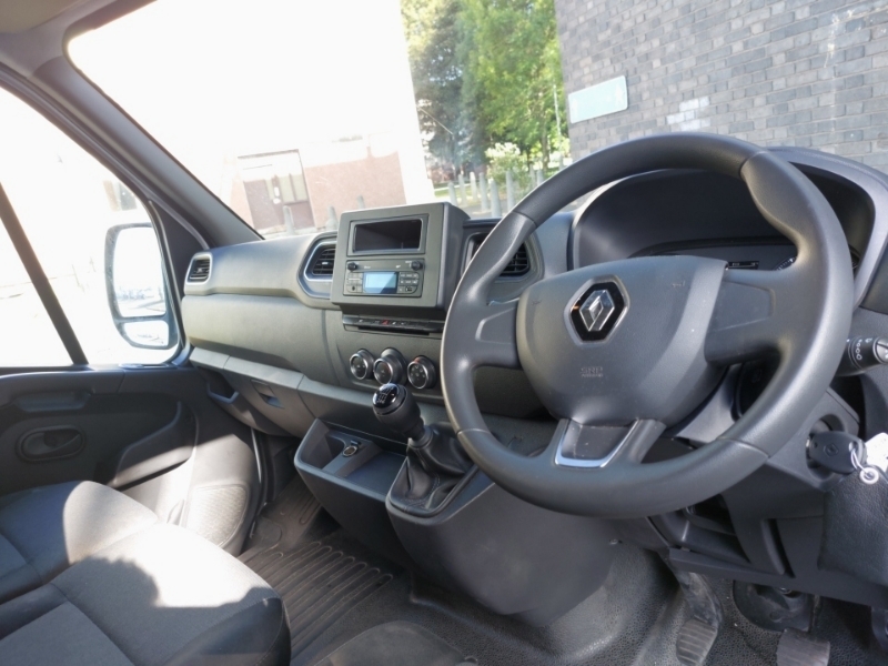 Renault Master Lm35dci 135 Business Medium Roof Van HT23KCF White #2