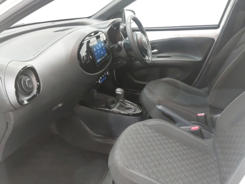 Toyota Aygo X 1.0 Vvt-i Edge P55KPR White #5