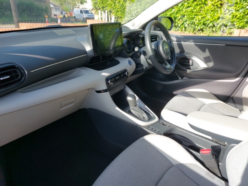 Toyota Yaris 1.5 Hybrid Excel Cvt NA72UYX Black #5