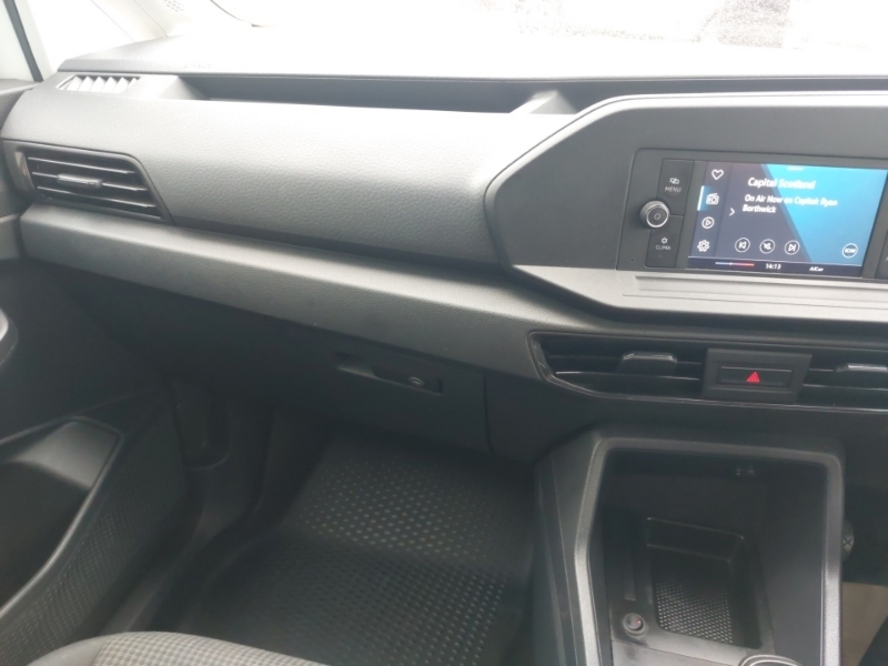 Volkswagen Caddy 2.0 Tdi 102Ps Commerce Van GD23FZC White #3