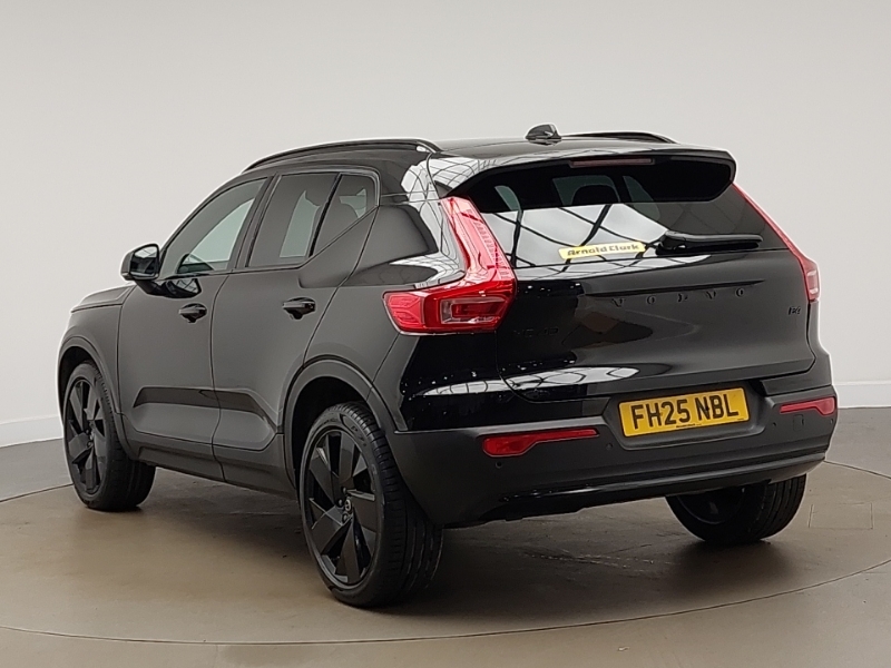 Volvo XC40 2.0 B4p Plus Black Edition FH25NBL Black #2