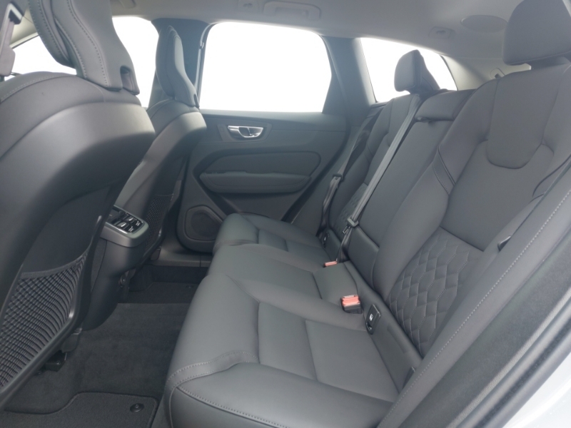 Volvo XC60 2.0 B5p Plus Dark Awd Geartronic SO25KDJ Grey #6