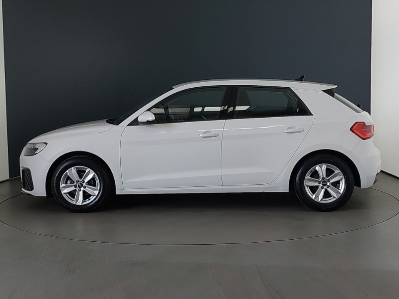 Audi A1 25 Tfsi Technik GV72VZE White #4