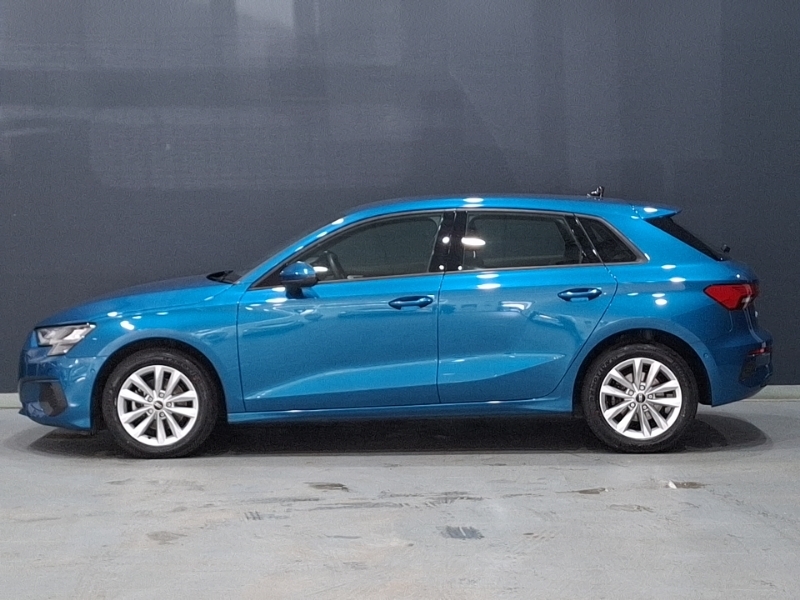 Audi A3 35 Tfsi Technik Comfortsound LL23KUK Blue #4