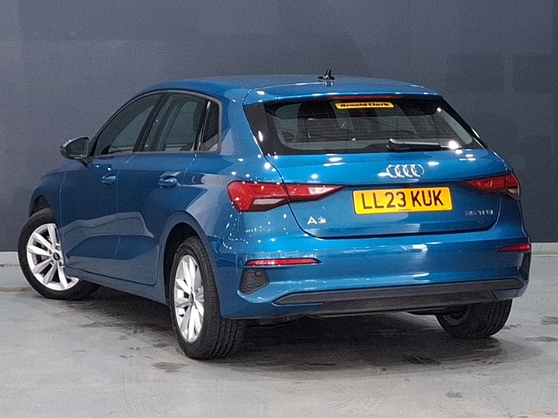 Audi A3 35 Tfsi Technik Comfortsound LL23KUK Blue #2