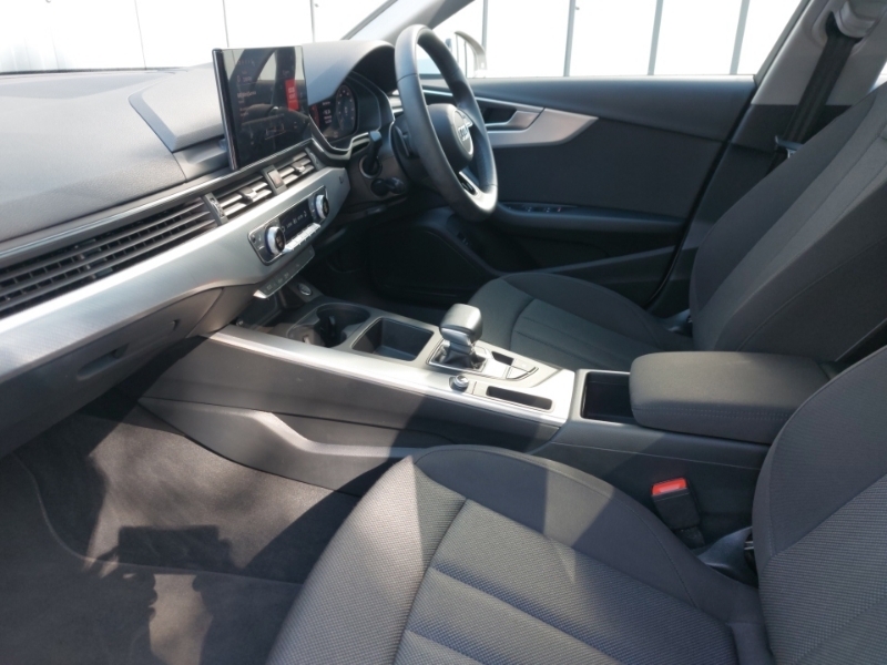 Audi A4 35 Tfsi Technik S Tronic LS23CYF White #5