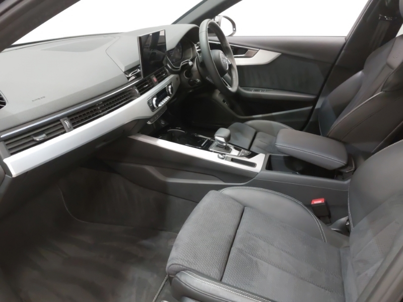 Audi A4 35 Tfsi S Line S Tronic RJ24AAU Black #5
