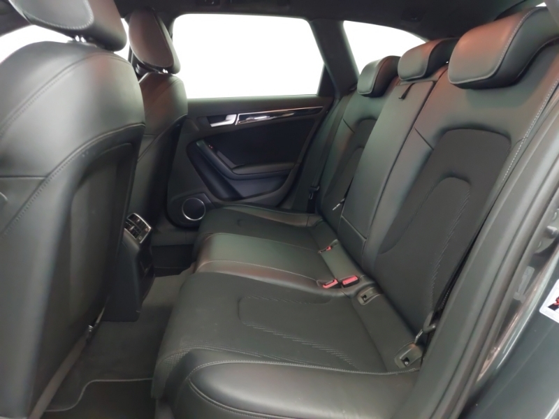 Audi A4 2.0 Tdi 177 Black Edition DF64DNX Grey #6