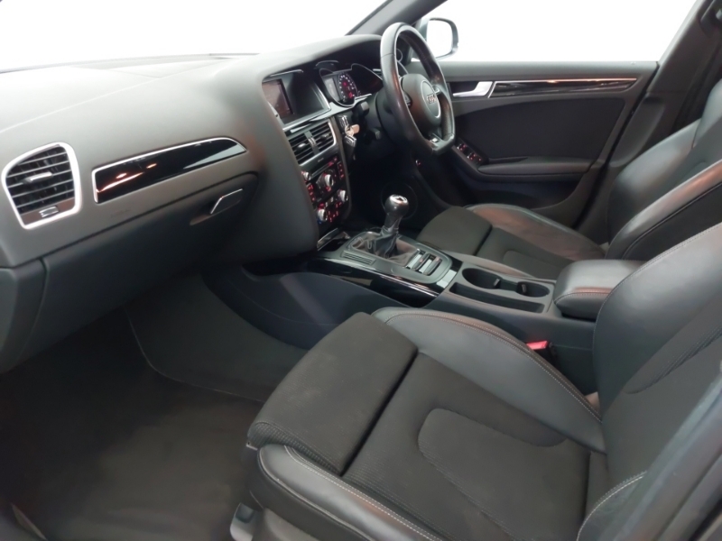Audi A4 2.0 Tdi 177 Black Edition DF64DNX Grey #5