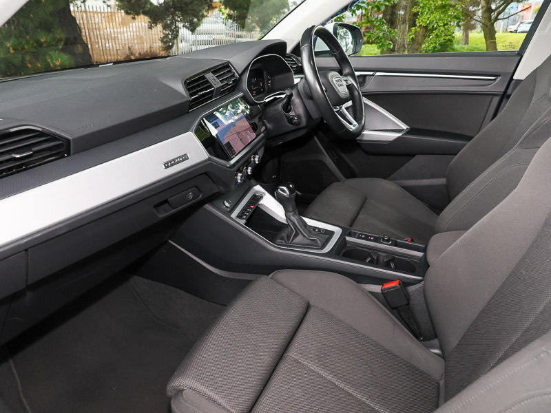 Audi Q3 35 Tdi Quattro Sport S Tronic NU21WLZ White #5