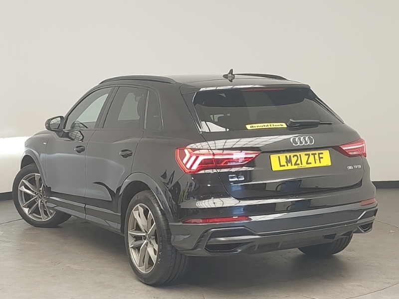 Audi Q3 35 Tfsi Black Edition S Tronic LM21ZTF Black #2