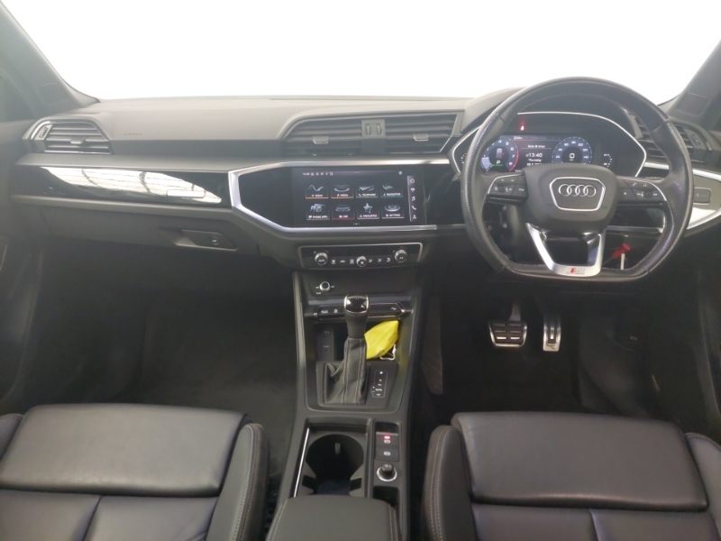 Audi Q3 35 Tfsi Black Edition S Tronic LM21ZTF Black #3