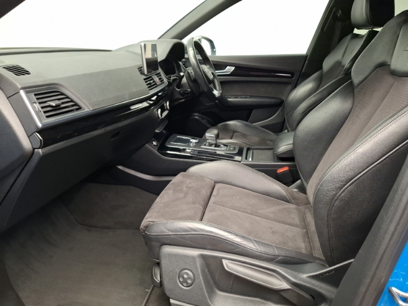 Audi Q5 40 Tdi Quattro Black Edition S Tronic KY69BAV Blue #5