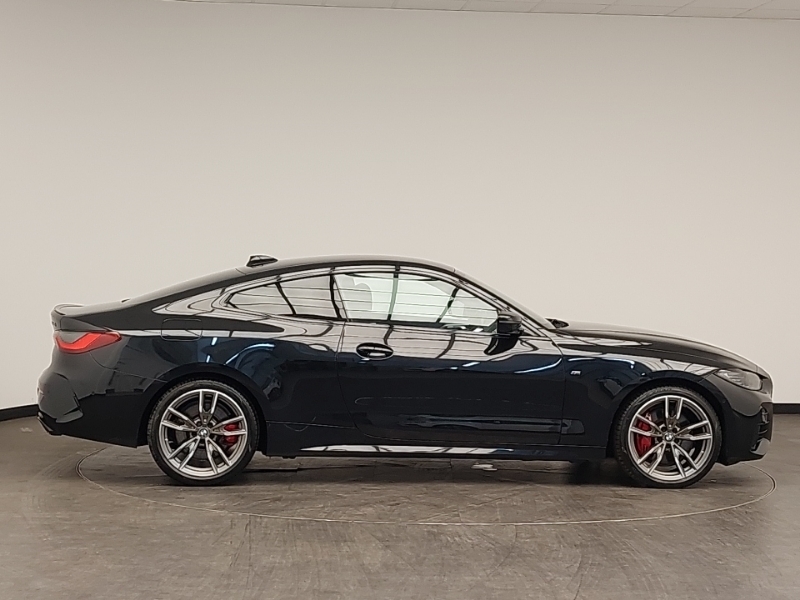 BMW 4 Series M440i Xdrive Mht Step Black #3