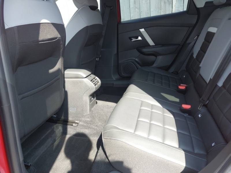 Citroen e-C4 115Kw Max 54Kwh SO74GWX Red #6