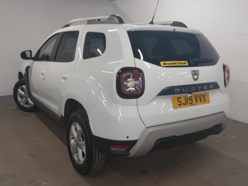 Dacia Duster 1.3 Tce 130 Comfort SJ19VVX White #2