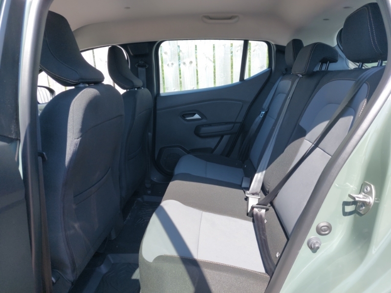 Dacia Sandero Stepway 1.0 Tce Extreme Cvt Green #6