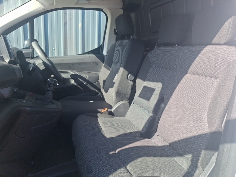 Fiat Doblo 1.5 Multijet 100 H1 Van White #5