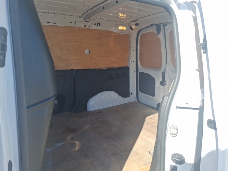 Fiat Doblo 1.5 Multijet 100 H1 Van White #6