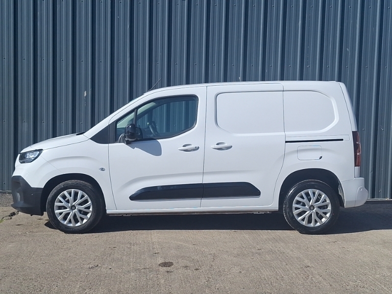 Fiat Doblo 1.5 Multijet 100 H1 Van White #4