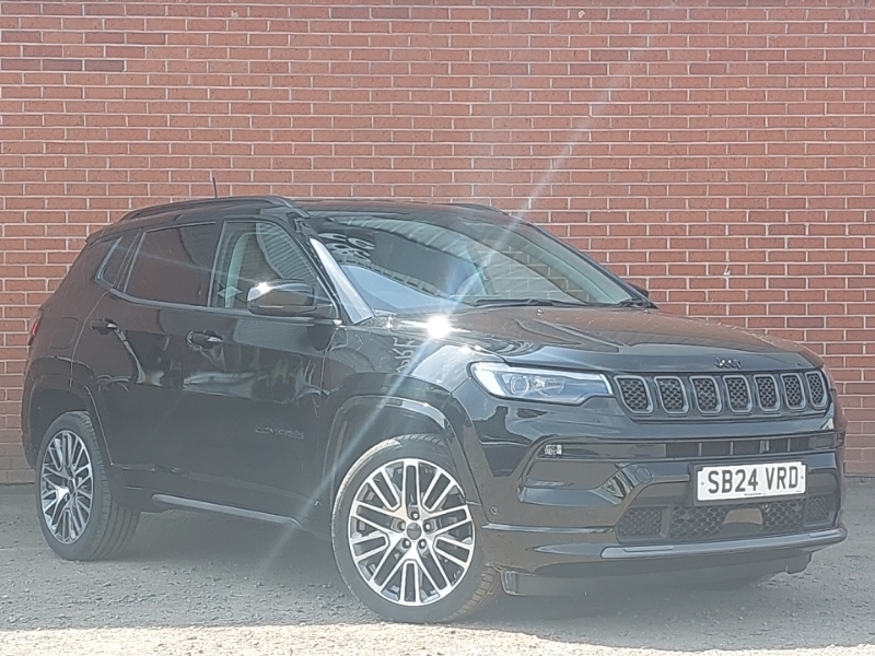 Jeep Compass 1.5 T4 E-torque Hybrid Summit Dct Black
