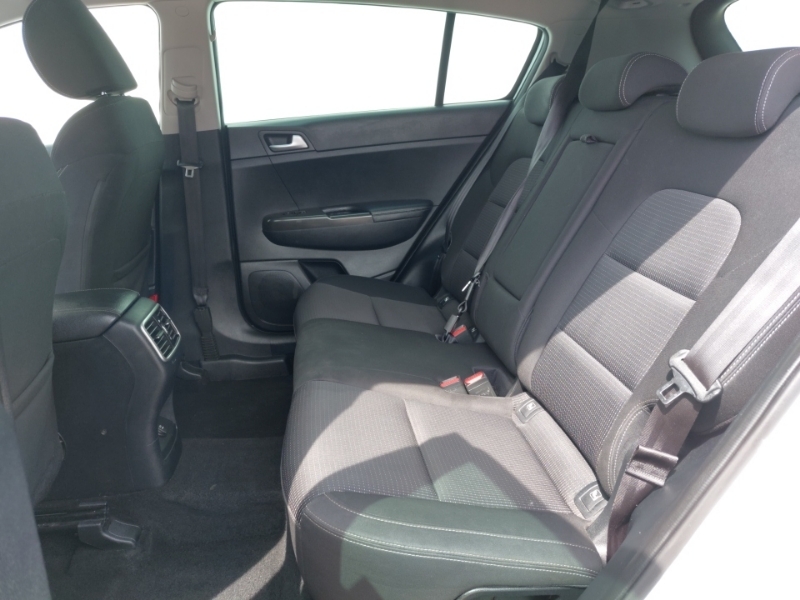 Kia Sportage 1.6 Gdi Isg 2 MGZ7412 White #6