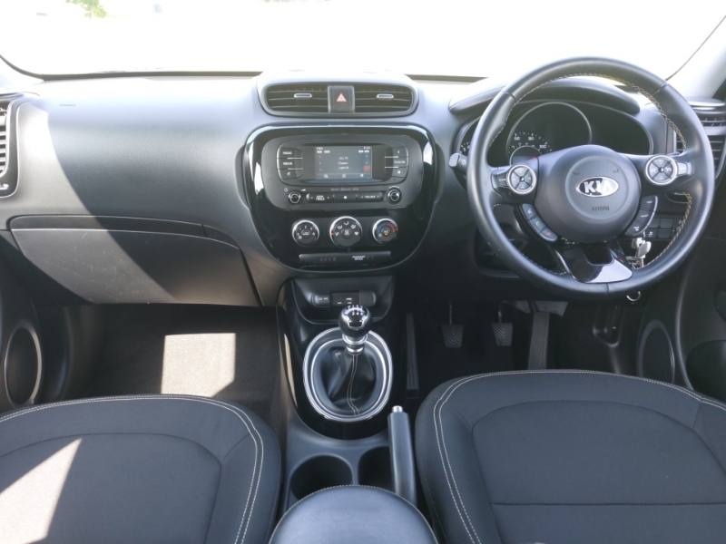 Kia Soul 1.6 Gdi Connect Red #3