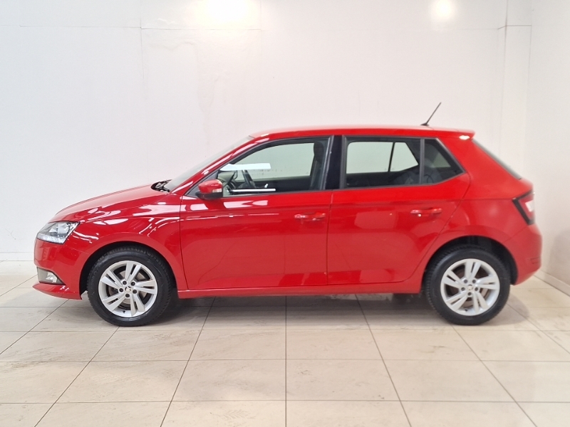 Skoda Fabia 1.0 Mpi 75 Se CY68CWC Red #4