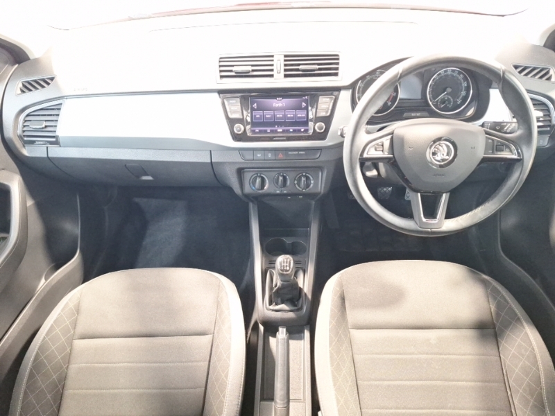 Skoda Fabia 1.0 Mpi 75 Se CY68CWC Red #3