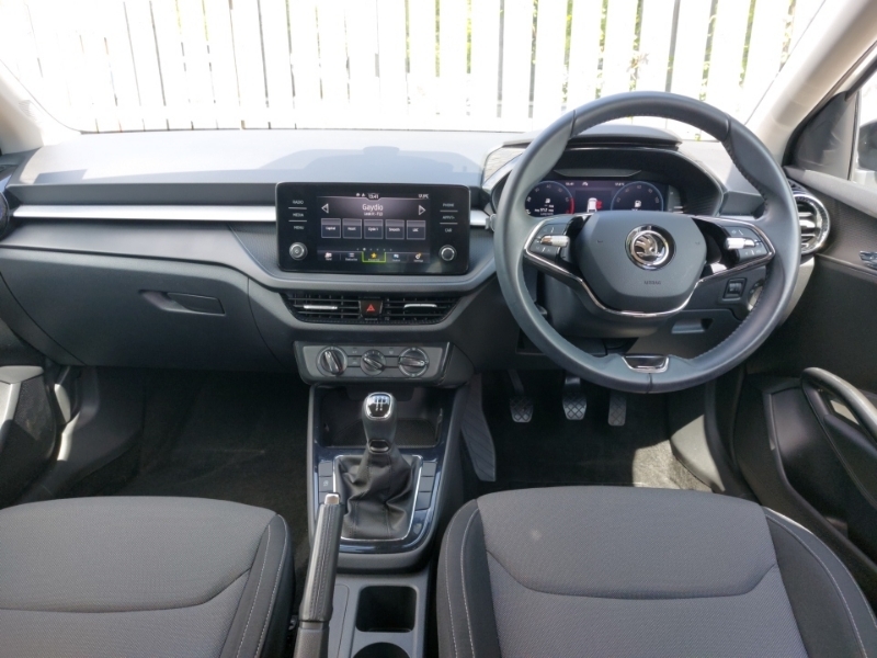 Skoda Fabia 1.0 Mpi 80 Colour Edition SJ72RXS White #3