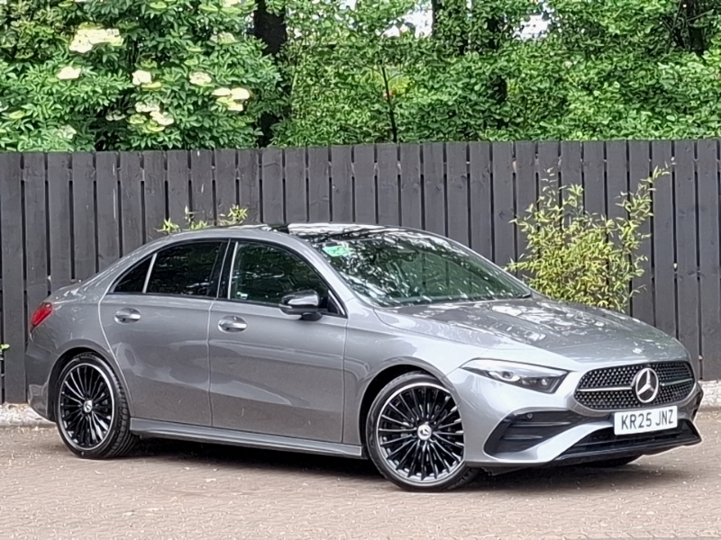 Mercedes-Benz 200 200 Amg Line Premium Plus 9G-tronic Black #7