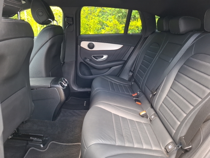 Mercedes-Benz EQC Eqc 400 300Kw Amg Line 80Kwh Silver #6
