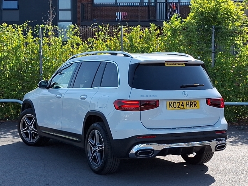 Mercedes-Benz GLB Class Glb 200 Amg Line Executive 7G-tronic White #2