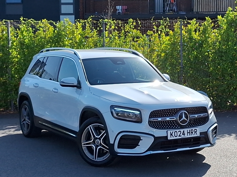 Mercedes-Benz GLB Class Glb 200 Amg Line Executive 7G-tronic White