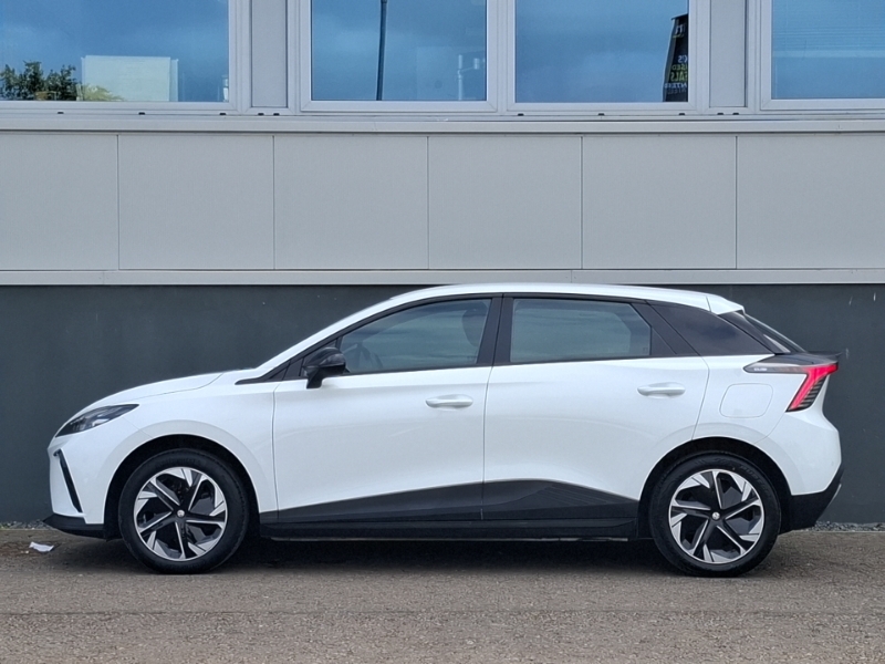 MG MG4 150Kw Se Ev Long Range 64Kwh YF23OWC White #4